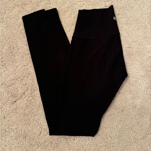 Black lululemon leggings